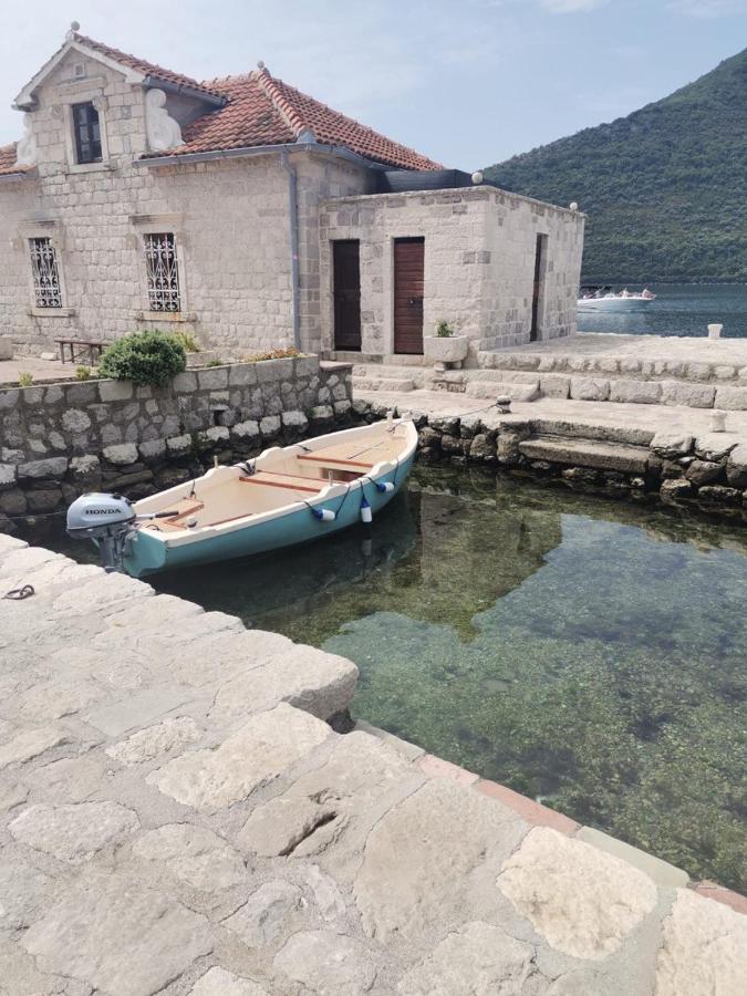 Old House Perast Apartment Exterior photo