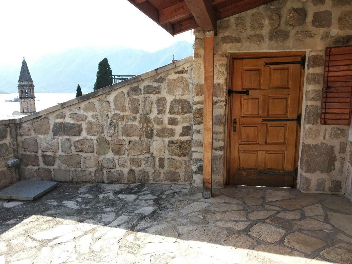 Old House Perast Apartment Exterior photo