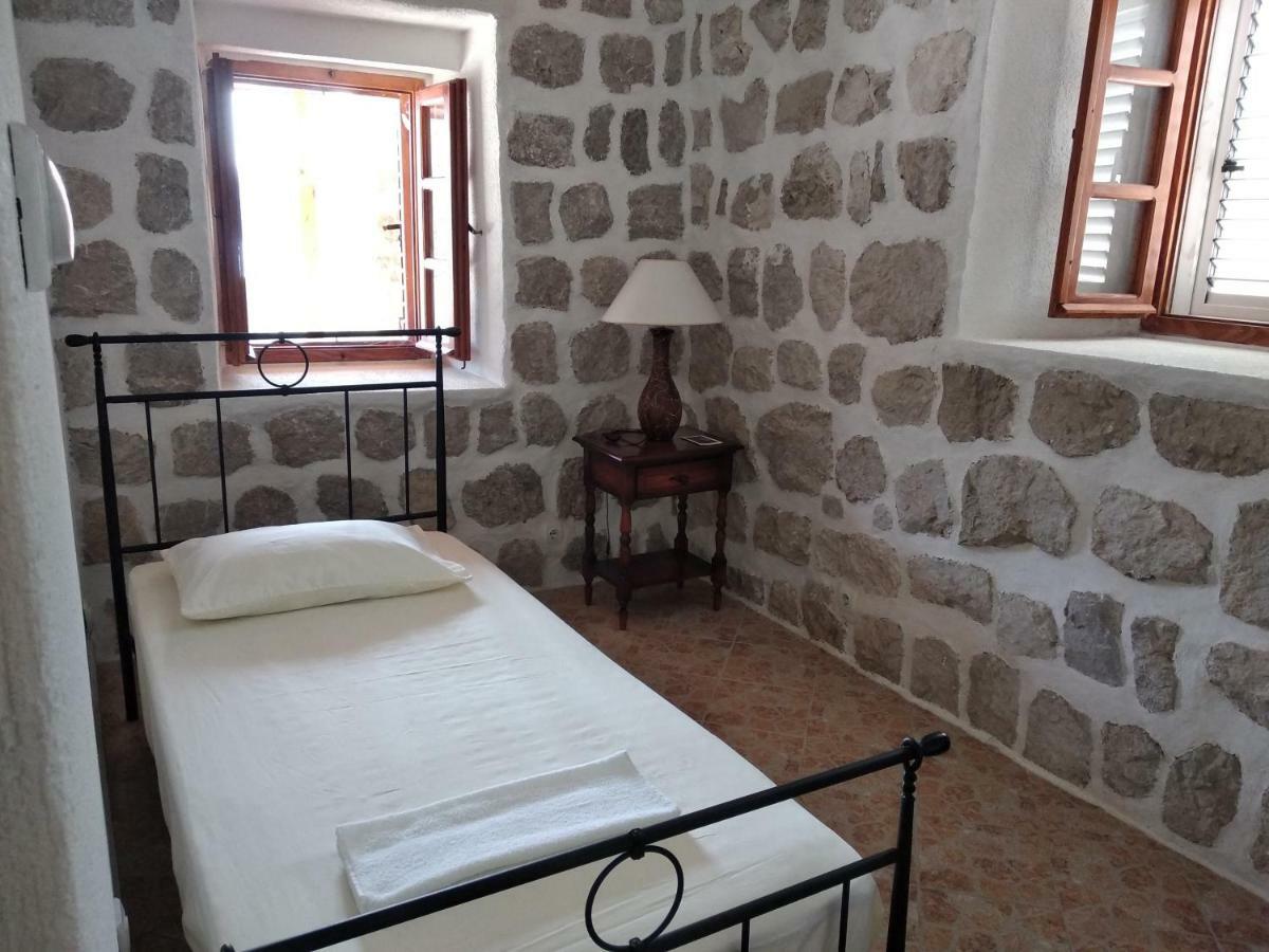 Old House Perast Apartment Exterior photo